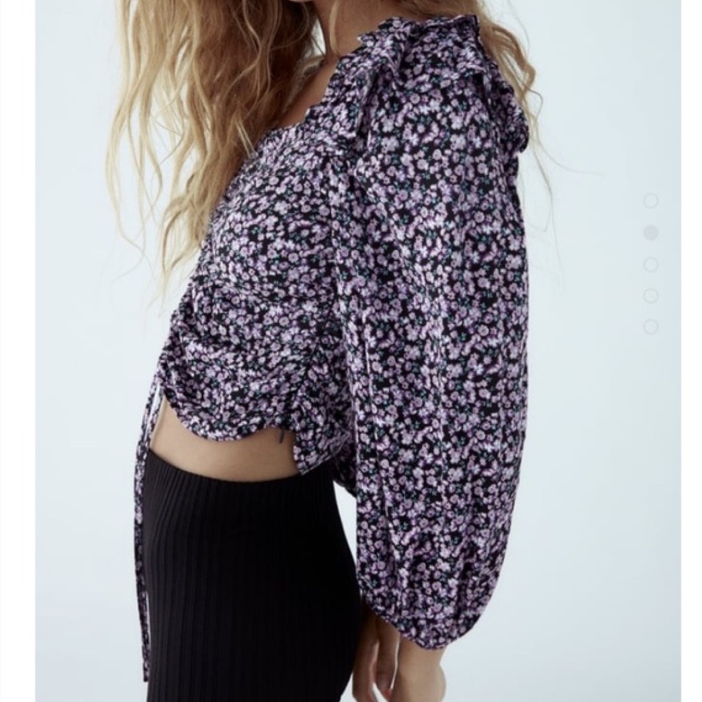 Floral Smocked Puff Sleeve Top - Black & Lavender